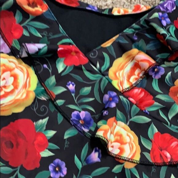 Motel rocks floral one piece bathing suit | size S | NWT - Picture 4 of 8